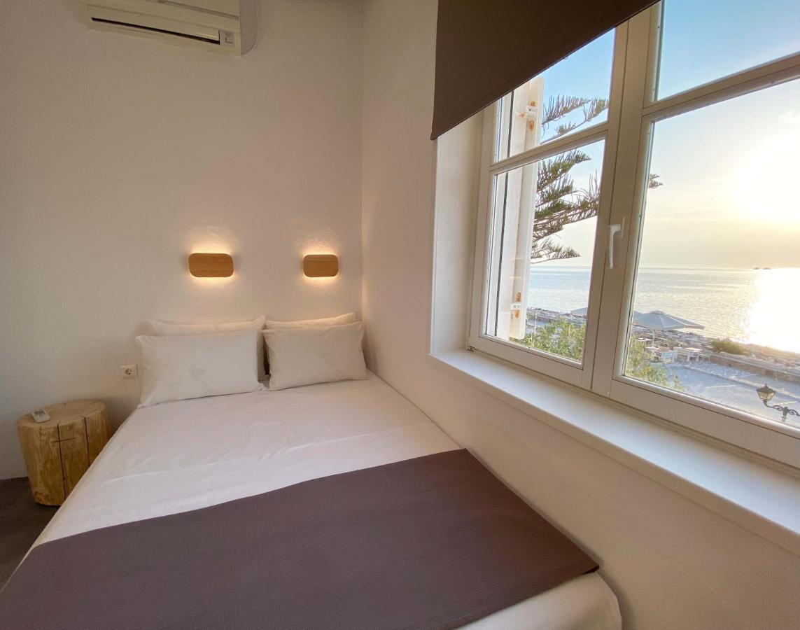 Lyra Seafront Apartment , Paroikia Town Center 外观 照片